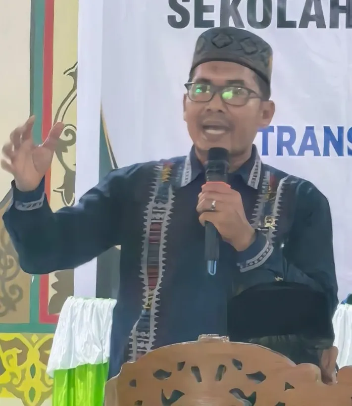 Mhd. Syukri Adly, S.H.I., MA. | “Menakar Masa Depan Hukum Islam di Era Digital.”